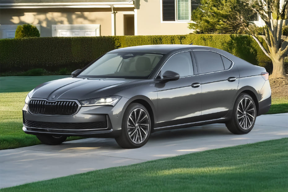 Skoda  Superb Front angle low view