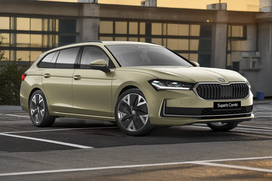 Skoda Superb Wagon Front Cross Side View