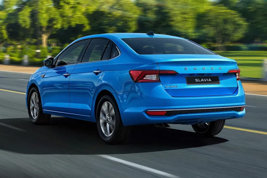 Rear Cross Side View of Skoda Slavia