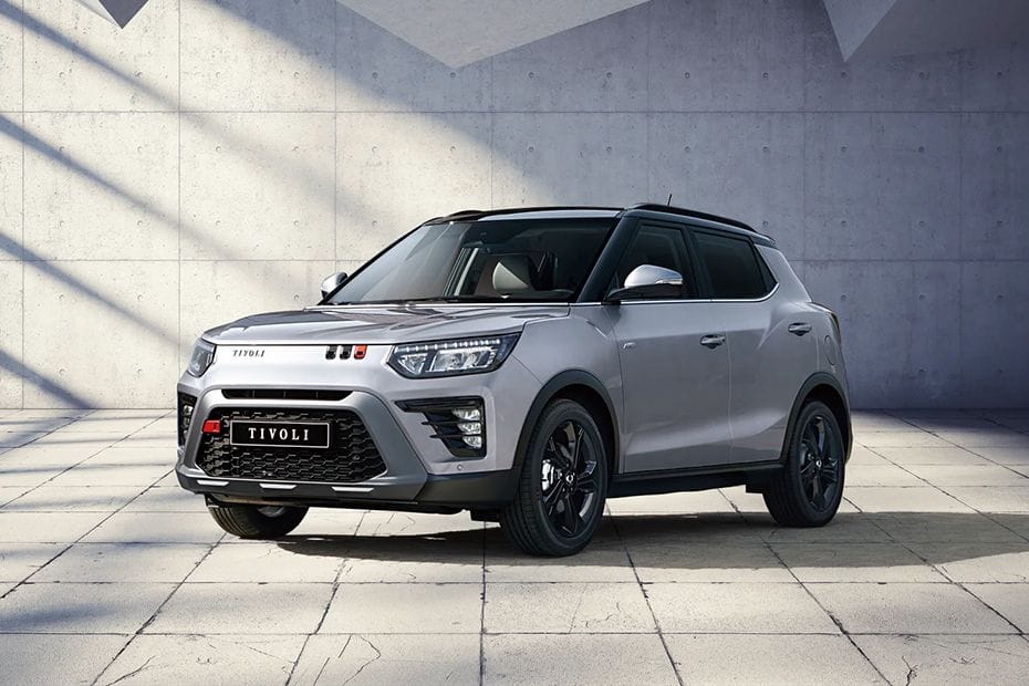 Ssangyong Tivoli Front Cross Side View