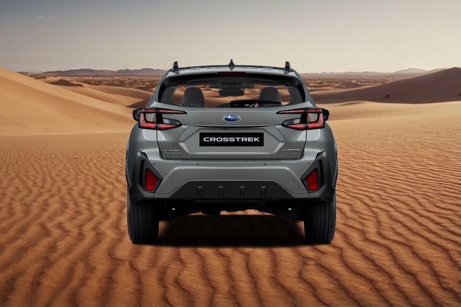 Full Rear View of سوبارو كروستريك