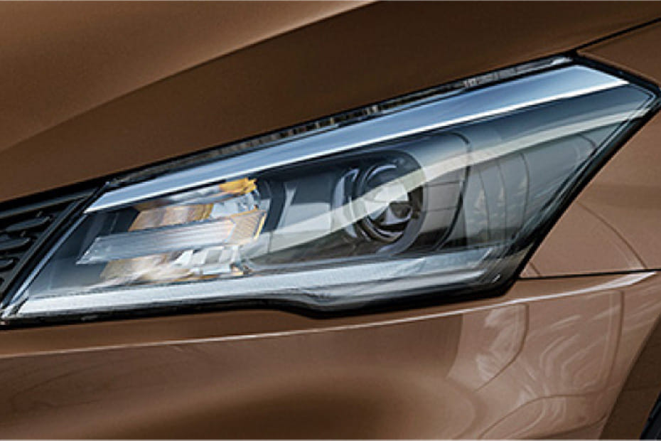 Ciaz Headlight