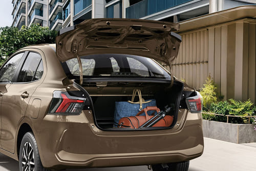 Trunk Open Closer View of ديزاير