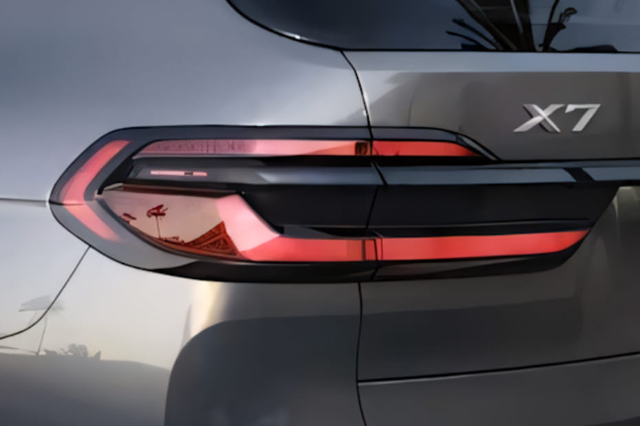 X7 Tail light