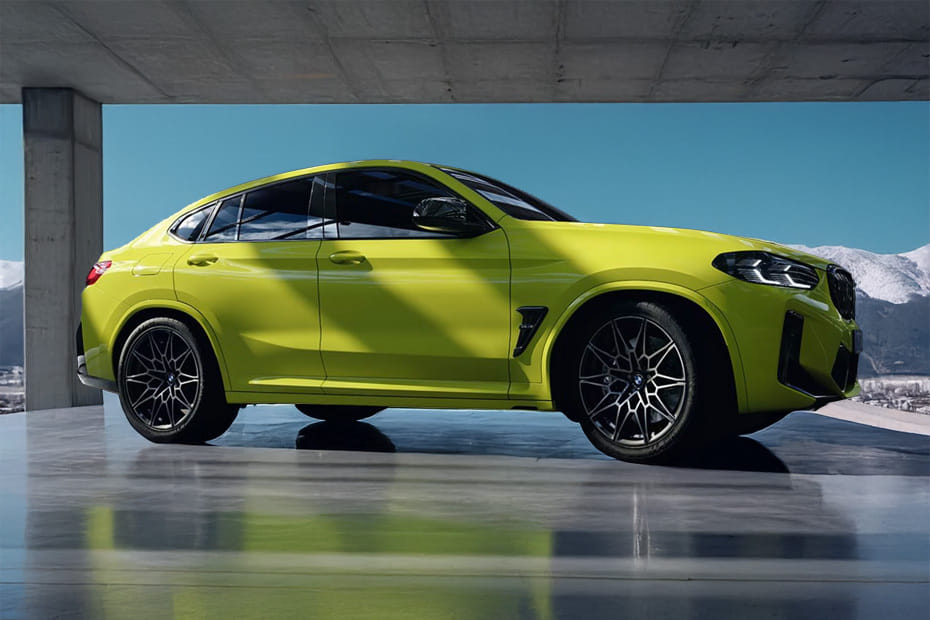 X4 M Rear Medium Side View