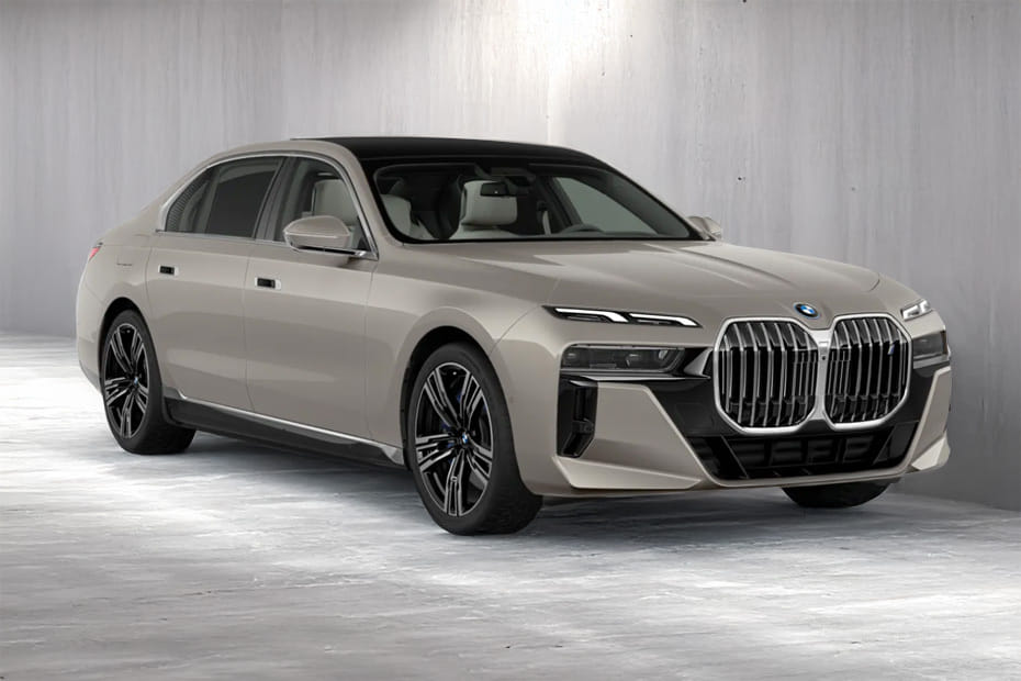 BMW 7 Series Front Medium View