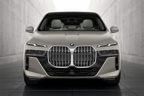 Full Front View of 7 Series