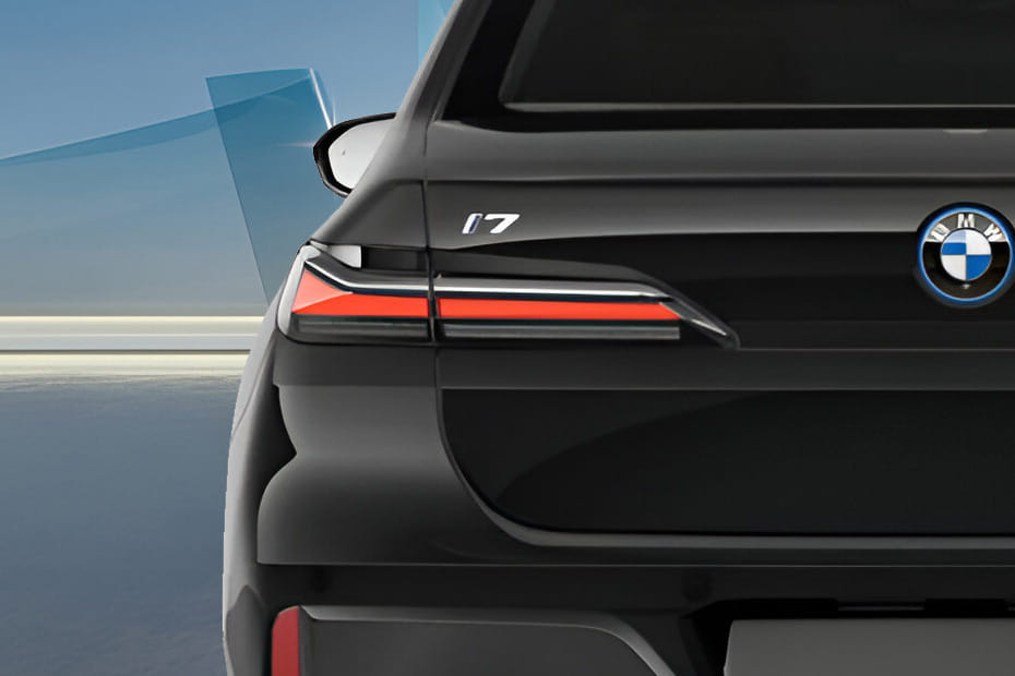 7 Series Tail light