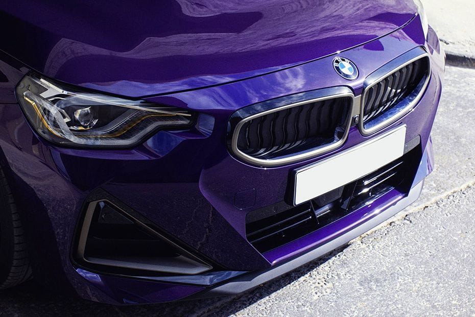 الفئة 2 كوبيه Grille View