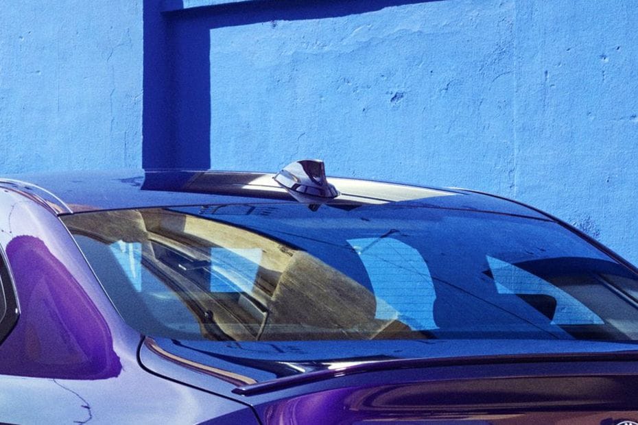 2 Series Coupe Roof Antenna