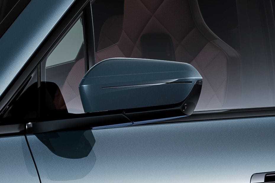 بي إم دبليو IX 2026 Drivers Side Mirror Front Angle