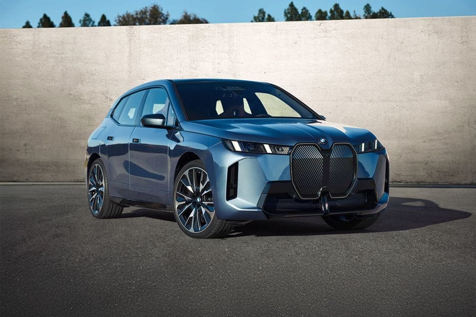 BMW IX 2025 Front Medium View