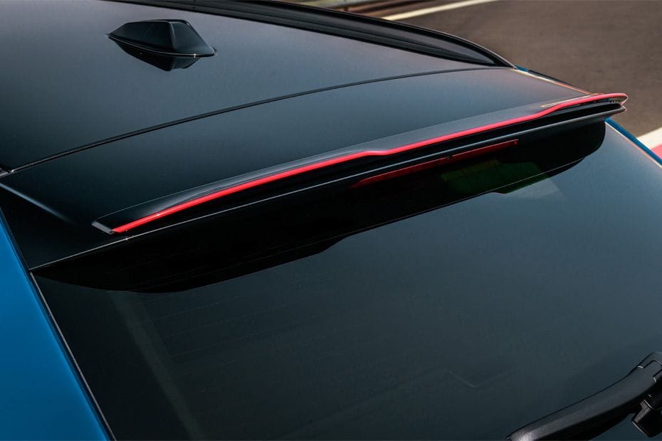 M3 Touring Spoiler