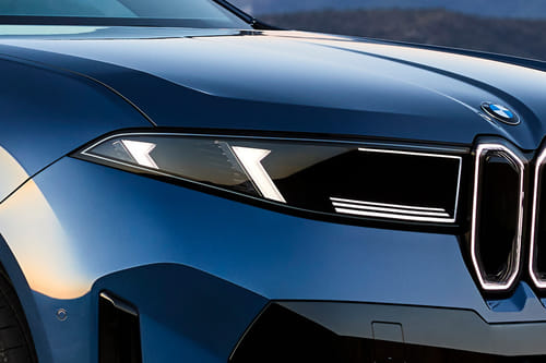 آي إكس 3 Headlight