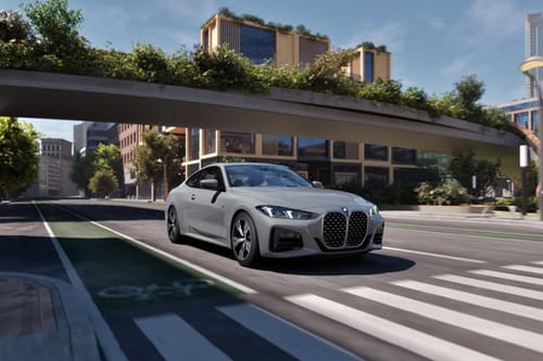 بي إم دبليو 4 سلسلة كوبيه Front Medium View