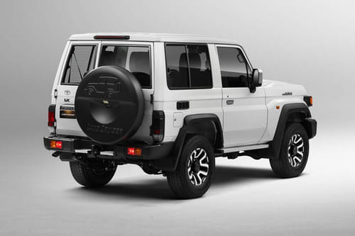 لاند كروزر 70 هارد توب Rear angle view