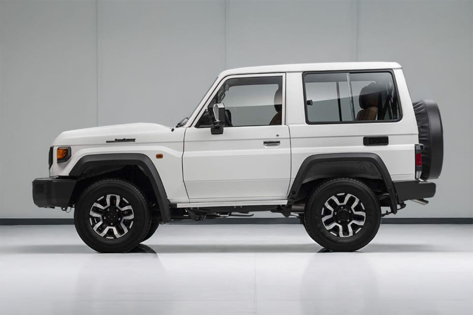 Land Cruiser 70 Hard Top Side view