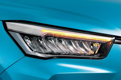 Raize Headlight