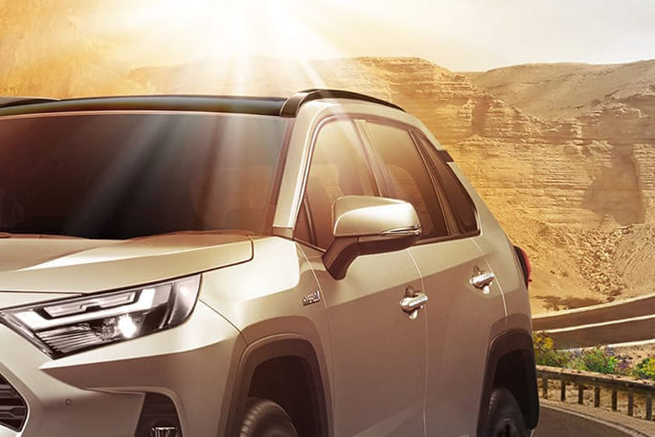 تويوتا راف 4  Drivers Side Mirror Front Angle