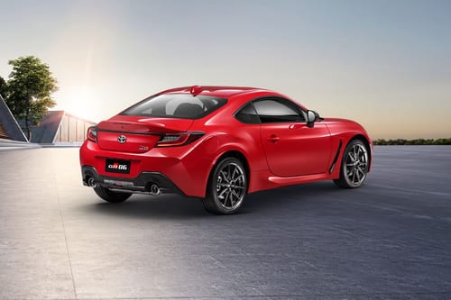 Rear Cross Side View of تويوتا جي آر 86 