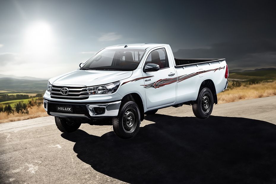 Toyota  Hilux Single Cab Front angle low view