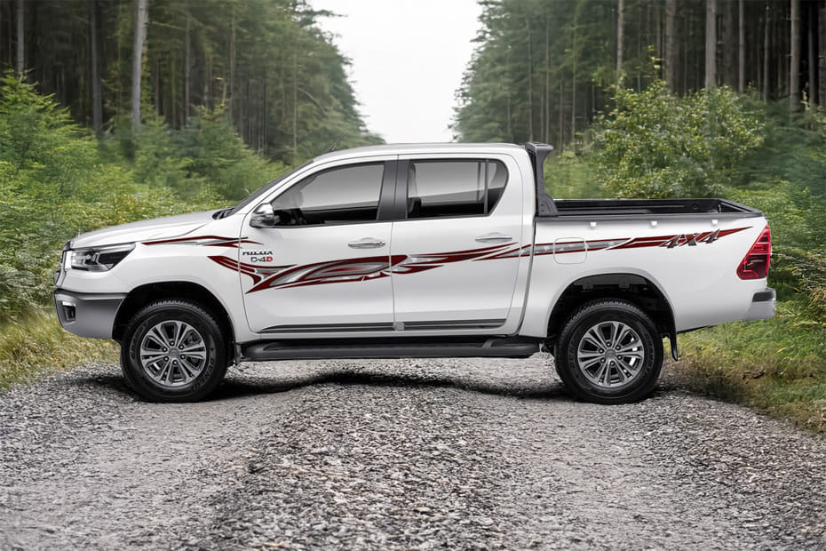 Toyota Hilux Side View