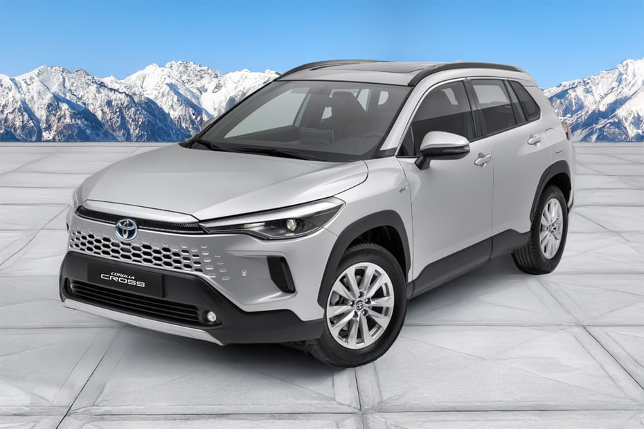Toyota  Corolla Cross Front angle low view