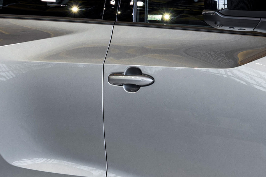 بي زد 4 إكس Door handle