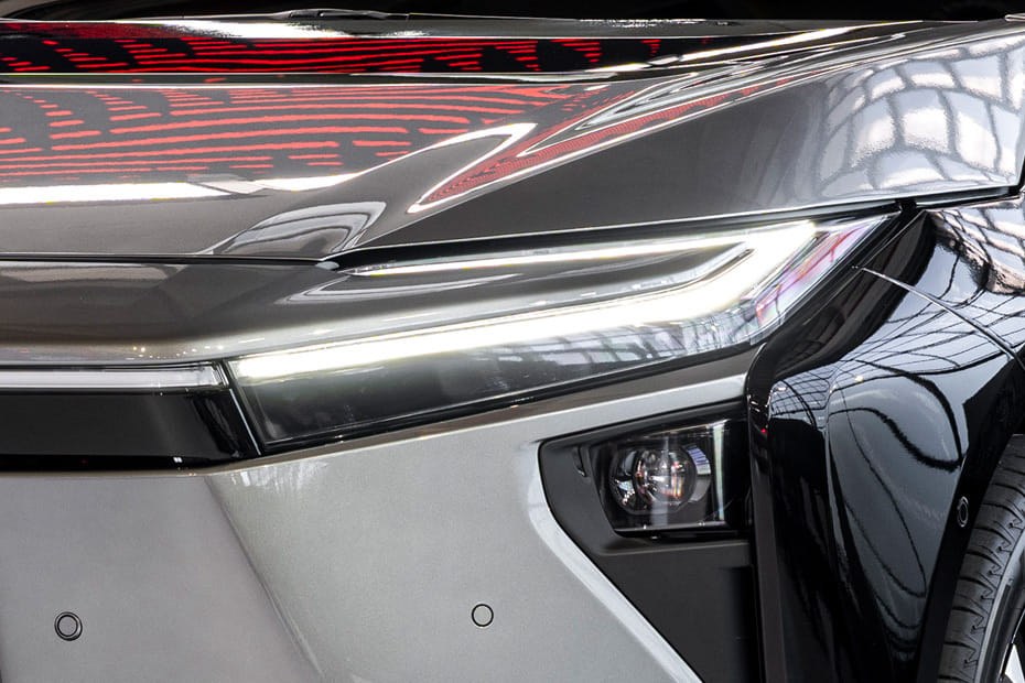 بي زد 4 إكس Headlight