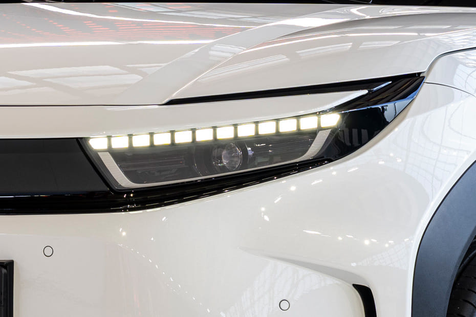 Urban Cruiser 2026 Headlight