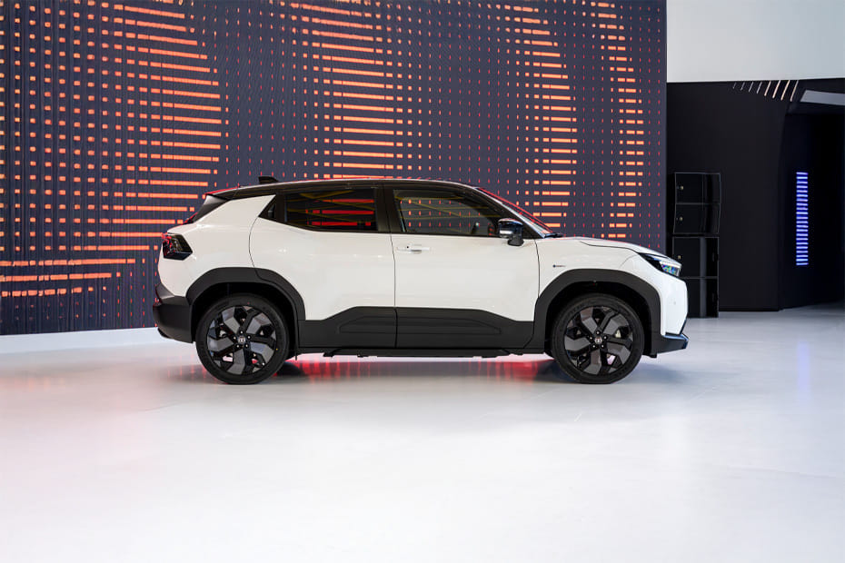 Urban Cruiser 2026 Medium Angle Front View