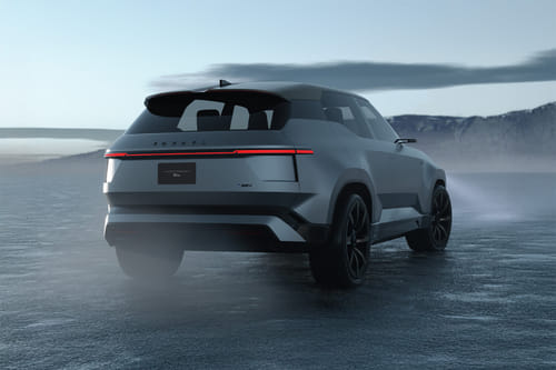 لاند كروزر إس إي Rear angle view