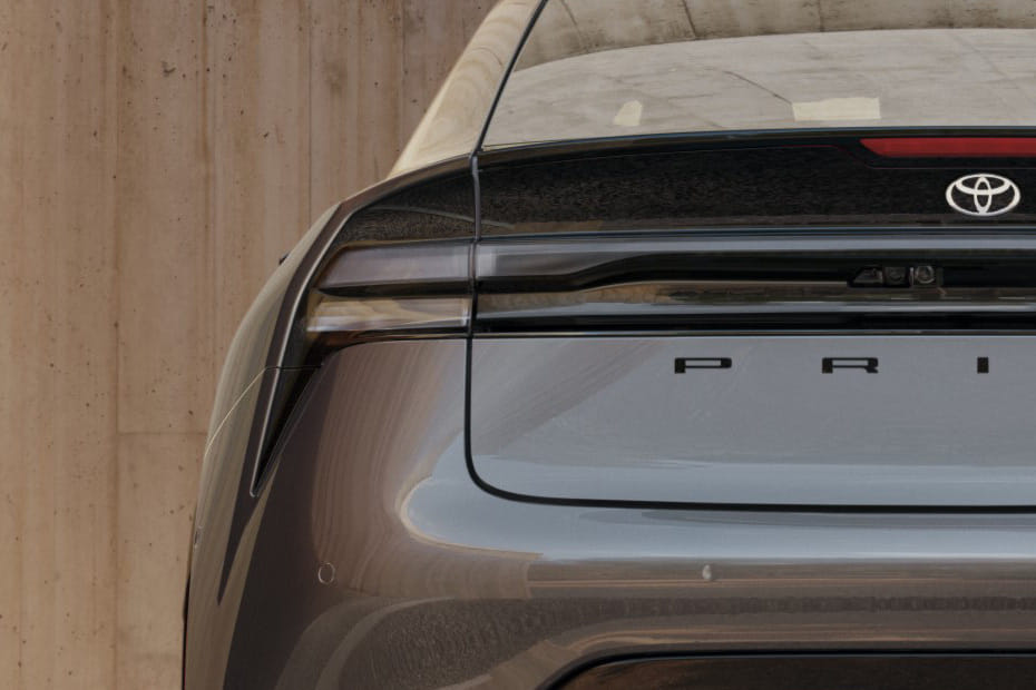بريوس Tail light