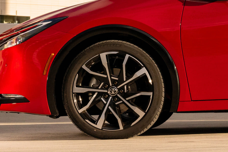 بريوس Wheel
