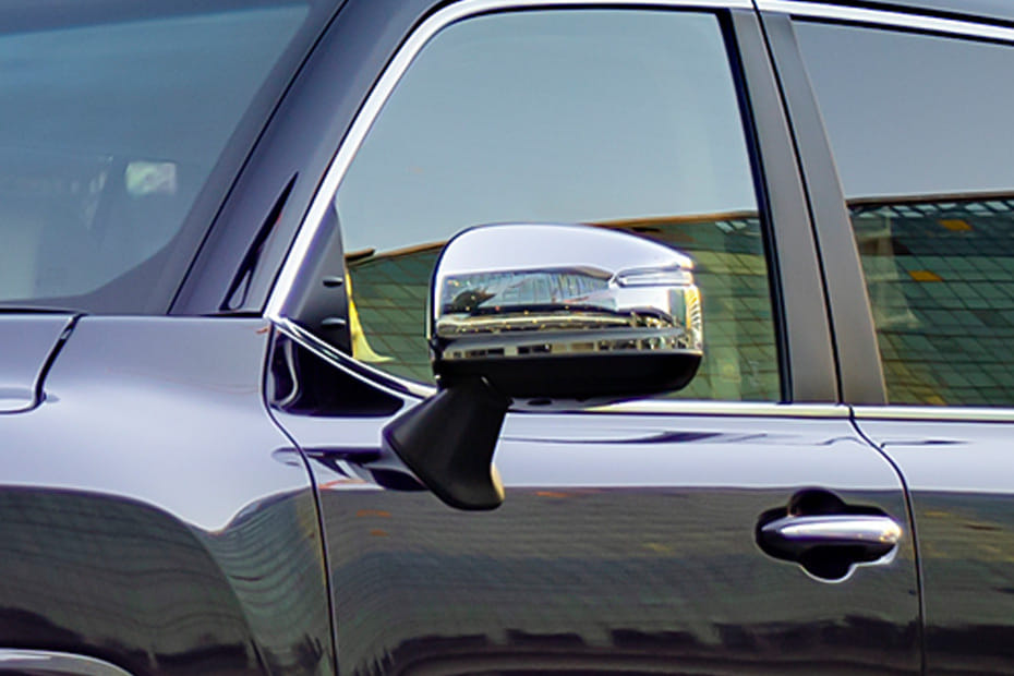 Toyota Land Cruiser 300 Drivers Side Mirror Front Angle