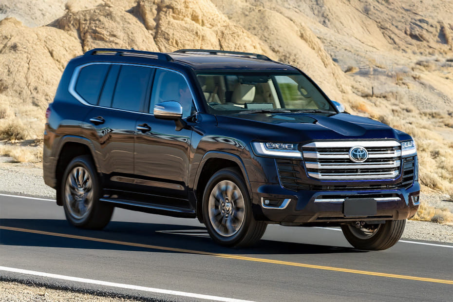 Toyota Land Cruiser 300 Front Medium View