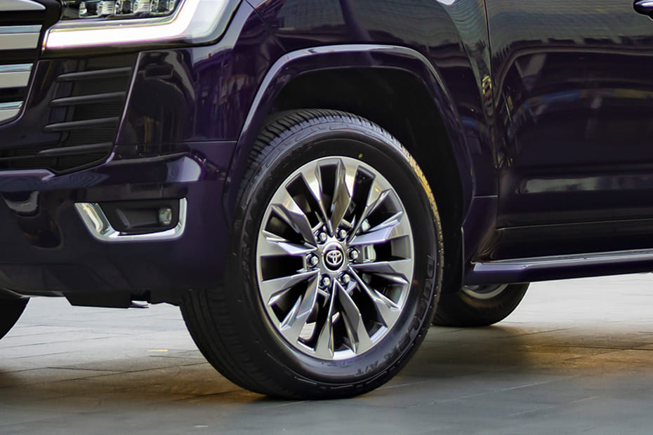 Land Cruiser 300 Wheel