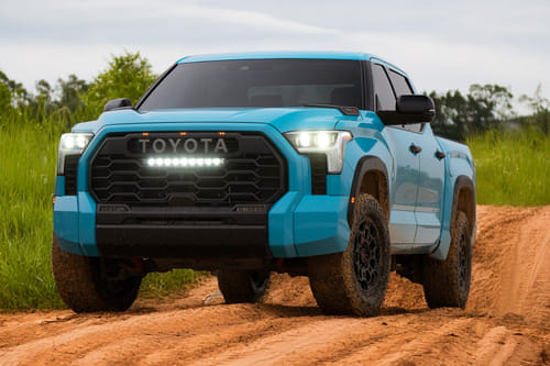 تندرا Tilted Front View