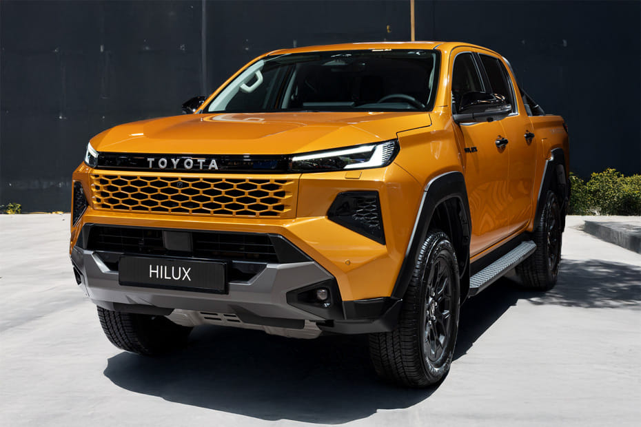 Toyota  Hilux Hybrid Front angle low view