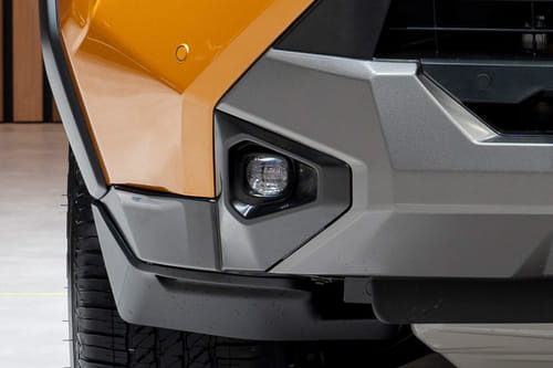 هايلوكس هايبرد Front Fog Lamp