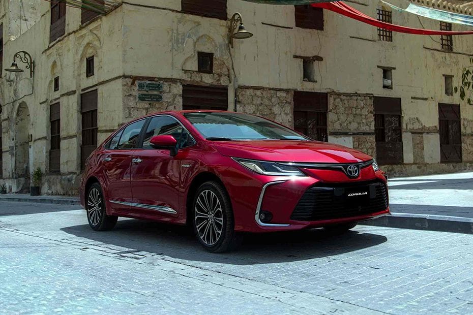 تويوتا كورولا  Front Cross Side View