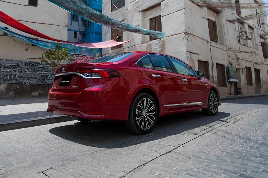 كورولا  Rear angle view