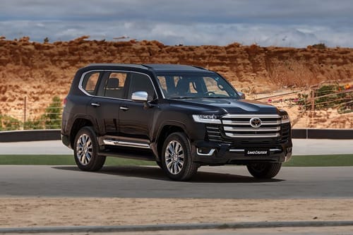 تويوتا لاند كروزر 2024-2025 Drivers Sideview