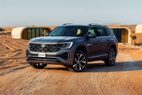 Volkswagen Teramont Front Cross Side View