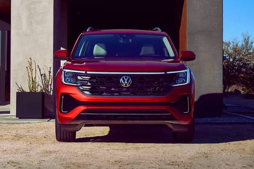 Full Front View of Teramont