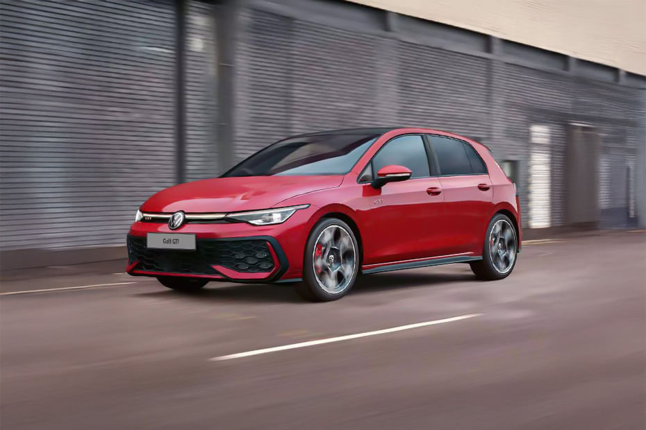 Volkswagen  Golf GTI Front angle low view