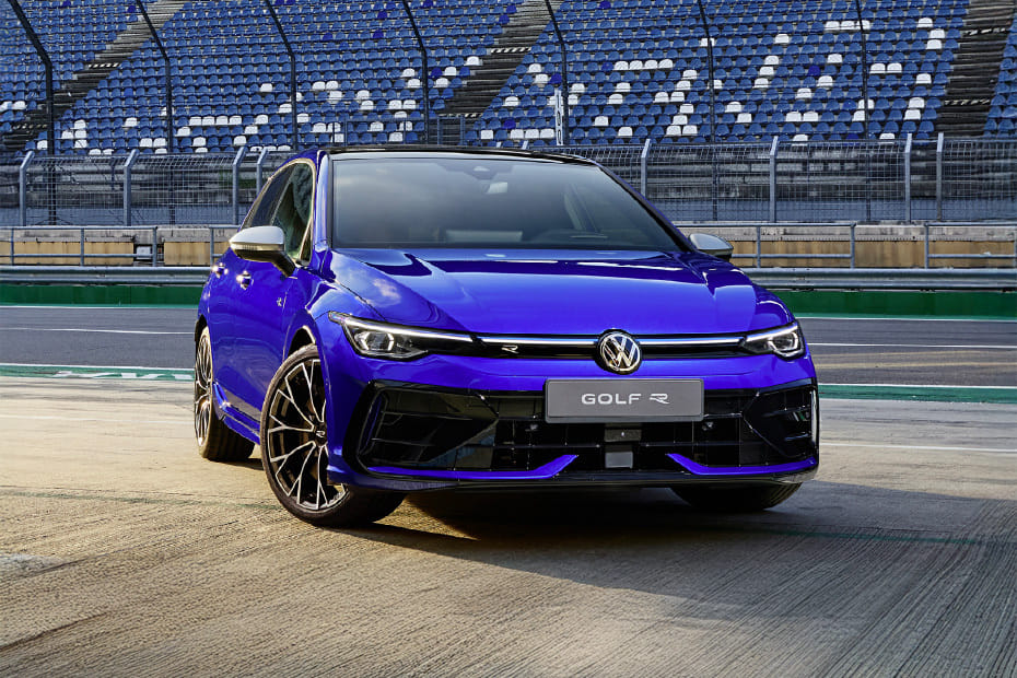 Golf R Tilted Front View