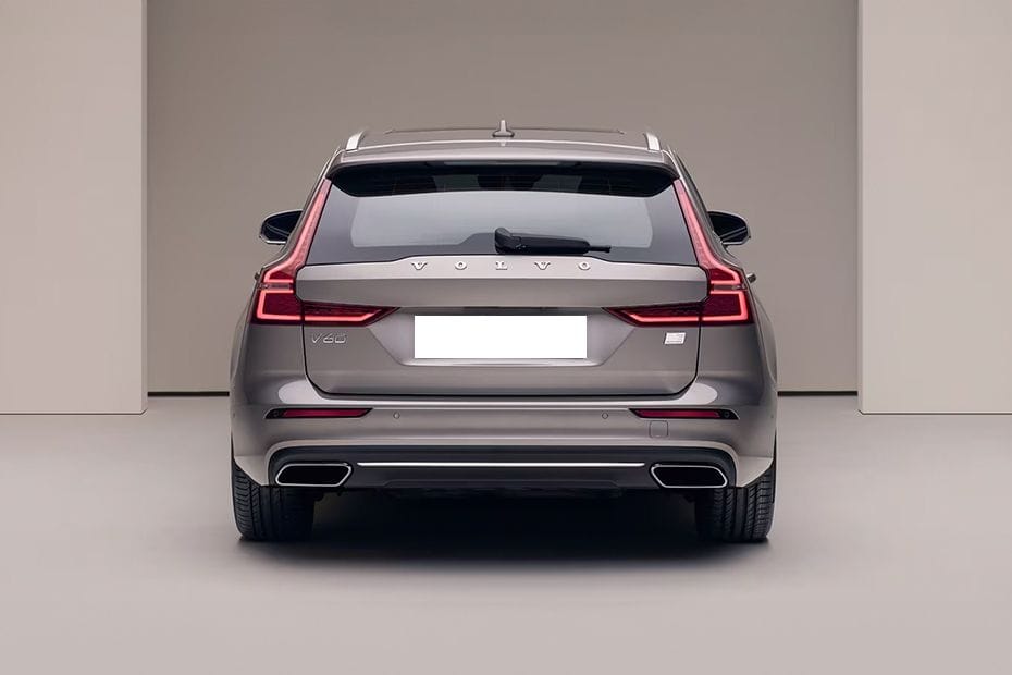 Full Rear View of فولفو إكس 90