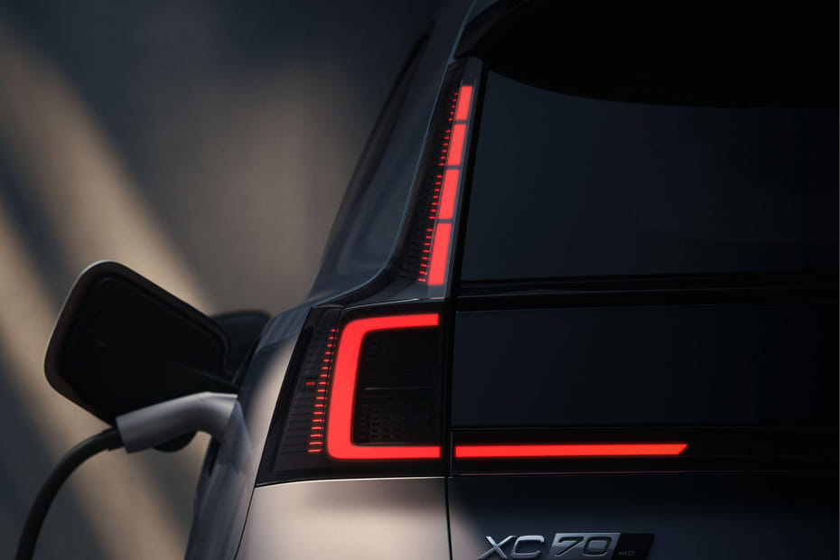 إكس سي ٧٠ Tail light
