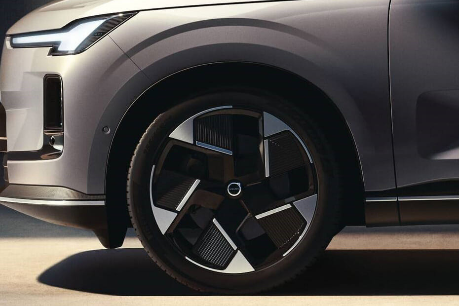 إكس سي ٧٠ Wheel